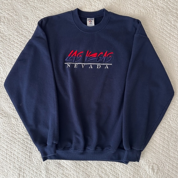 Vintage Las Vegas Nevada Embroidered Crewneck Sweatshirt Pullover Jerzeez - Picture 1 of 9